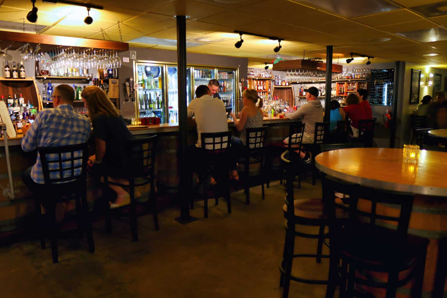 Restaurant & bar - Riverside Liquors
